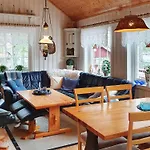 8 Person In Sundlandet