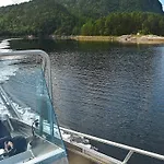 8 Person In Sundlandet Nyaraló Snildal