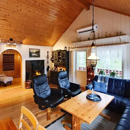 8 Person In Sundlandet Snildal
