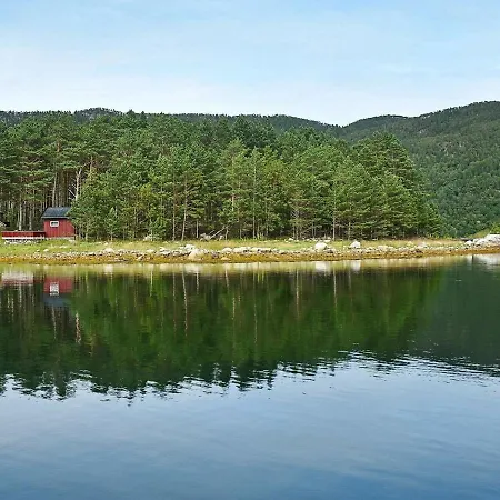 8 Person In Sundlandet
