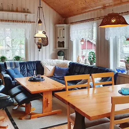 8 Person In Sundlandet Holiday home Snildal