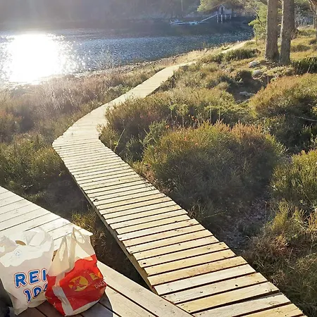 8 Person In Sundlandet Holiday home Snildal