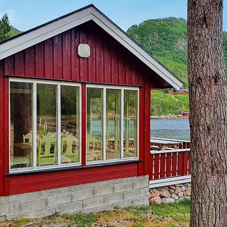 6 Person In Sundlandet *