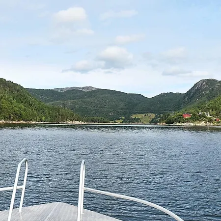 6 Person In Sundlandet