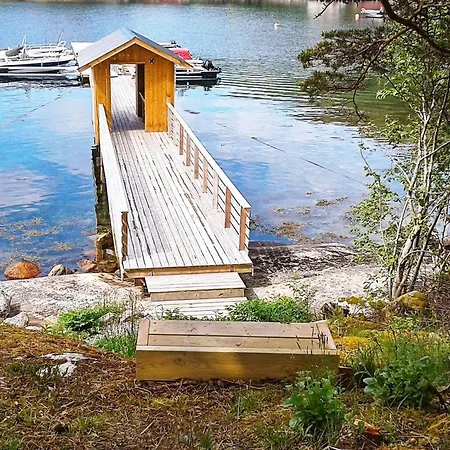 6 Person In Sundlandet