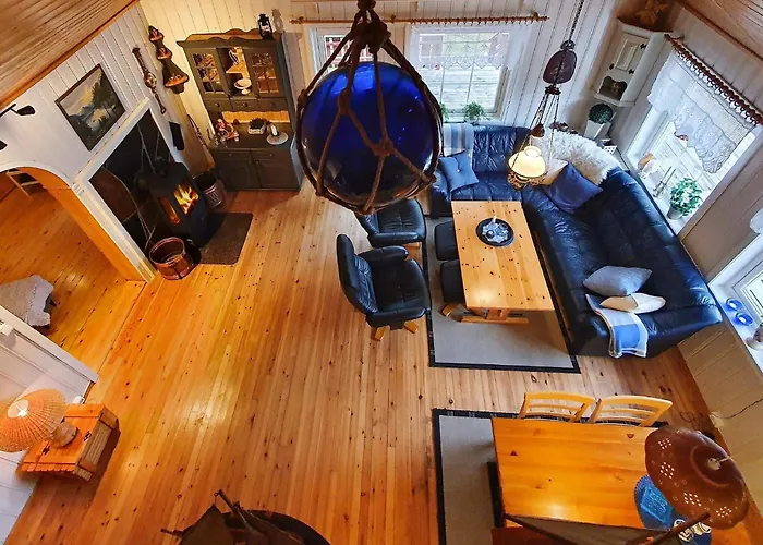 8 Person In Sundlandet Holiday home Snildal