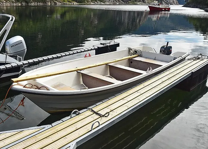 8 Person In Sundlandet *