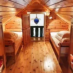 8 Person In Sundlandet Snildal