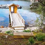 8 Person In Sundlandet * Snildal