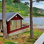 8 Person In Sundlandet Snildal