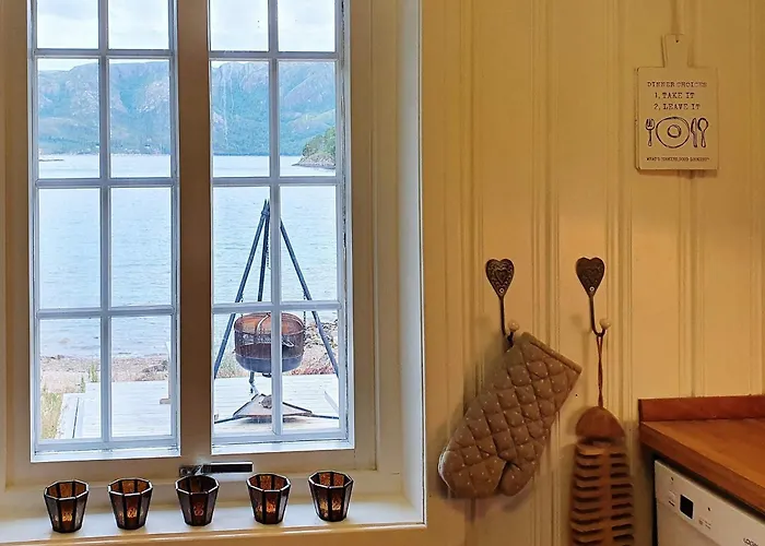 8 Person In Sundlandet Snildal